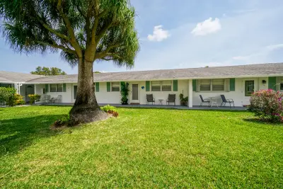 400 SW Golfview Ter #115, Boynton Beach: photo 1 of 19