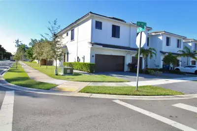 23380 SW 110th Ct, Homestead: photo 1 of 28