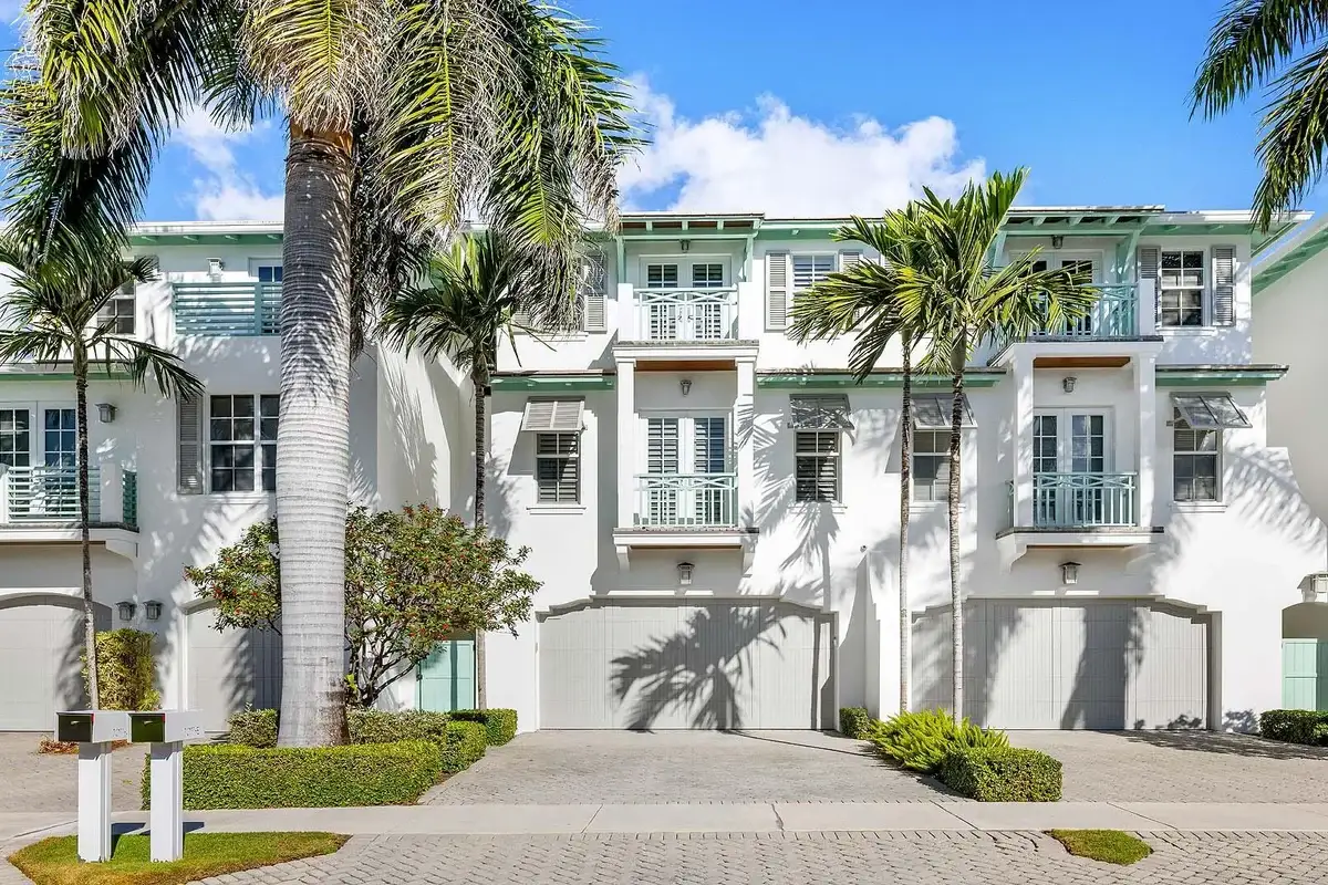 1011 Ingraham Ave #B, Delray Beach: photo 1 of 32