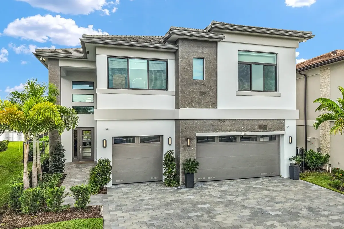 13146 Florida Crane Dr, Palm Beach Gardens: photo 1 of 101