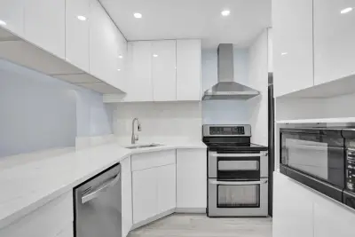 203 Foxtail Dr #H3, West Palm Beach: photo 1 of 32