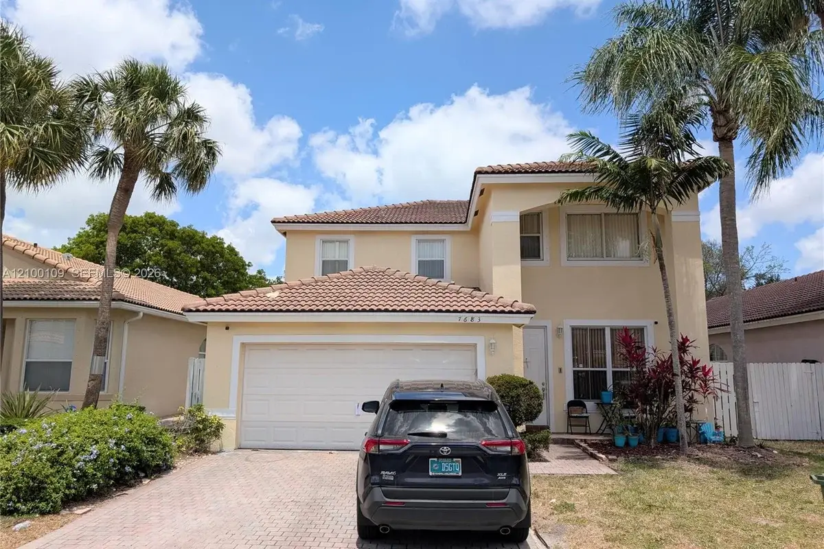 7683 NW 19th St, Pembroke Pines: photo 1 of 30