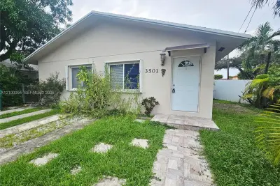 3501 SW 12 St, Miami: photo 1 of 9
