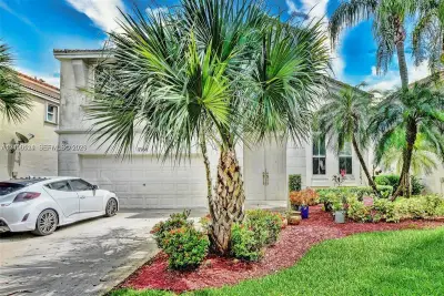 17168 SW 49th Pl, Miramar: photo 1 of 14
