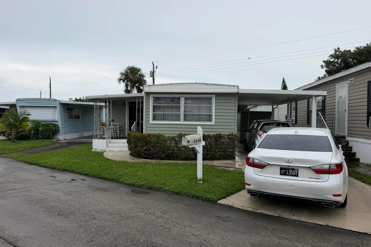 8648 SW 15th Ct, Davie: photo 1 of 1