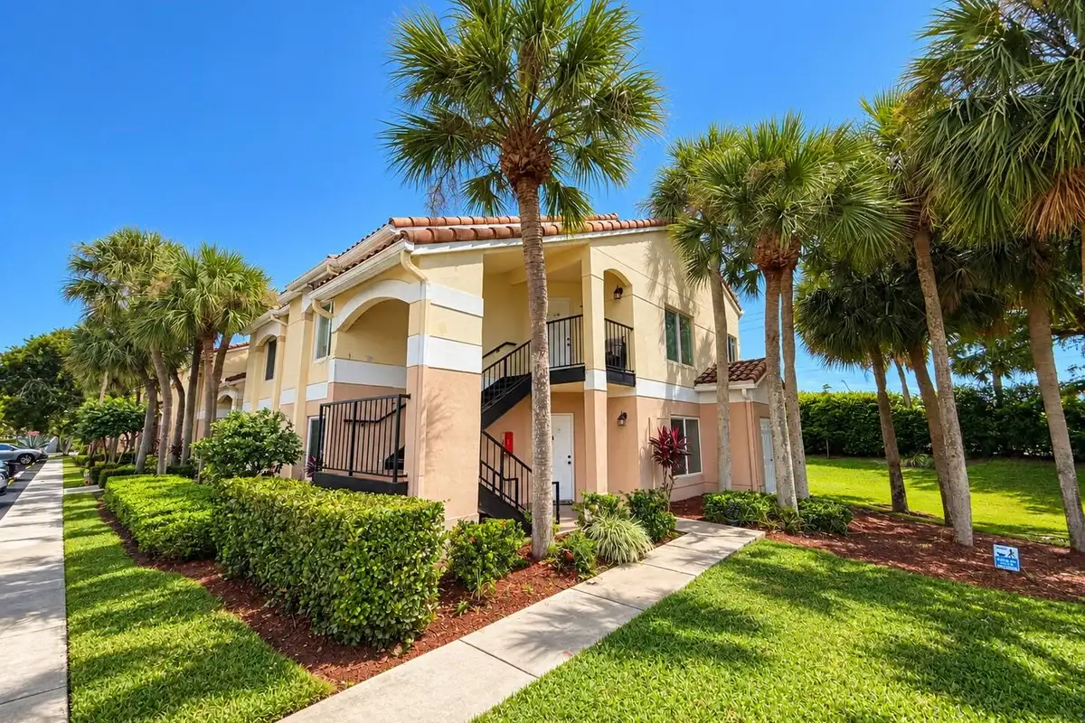 815 W Boynton Beach Blvd #7-206, Boynton Beach: photo 1 of 7