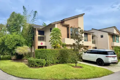 6069 Glendale Dr, Boca Raton: photo 1 of 29