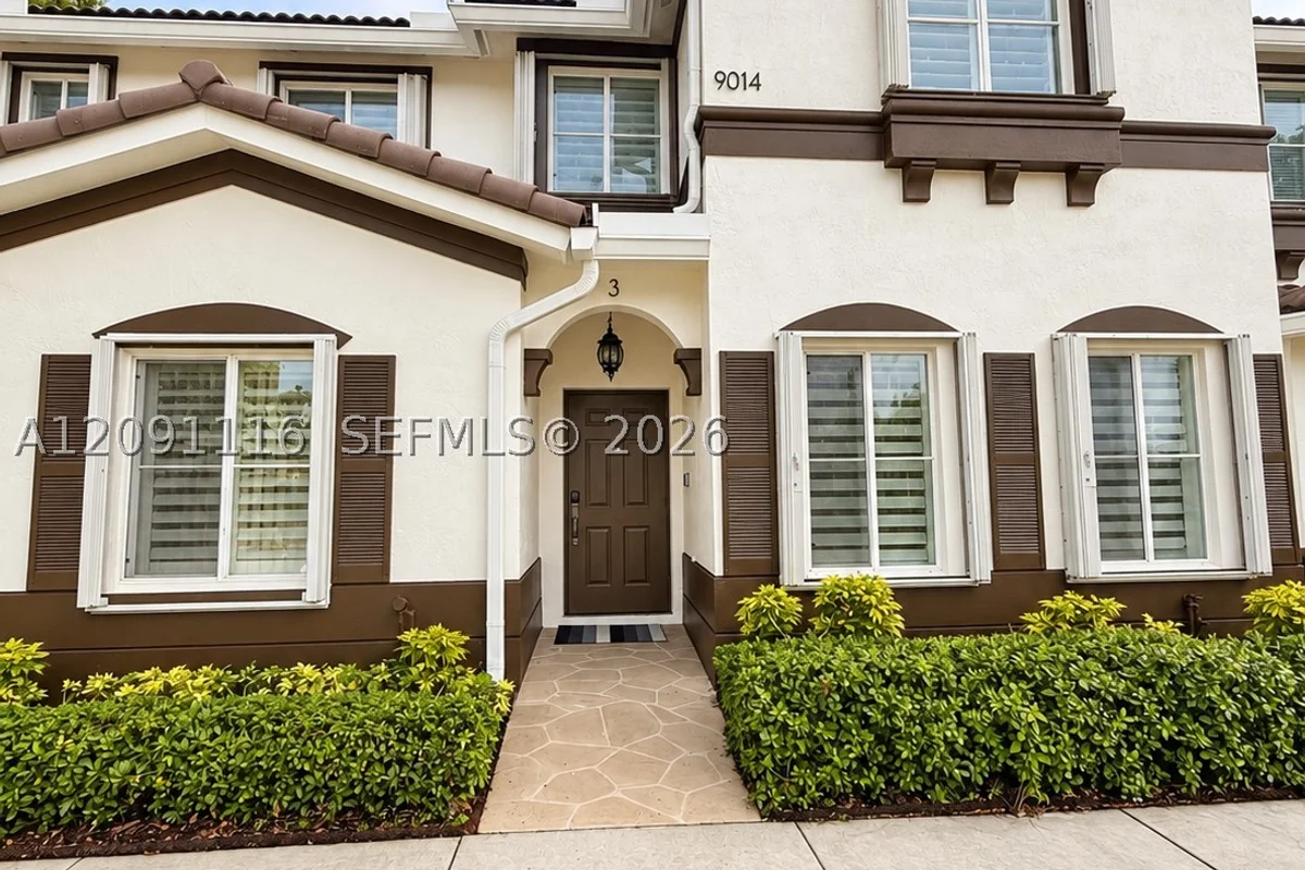 9014 W Flagler St #3, Miami: photo 1 of 35