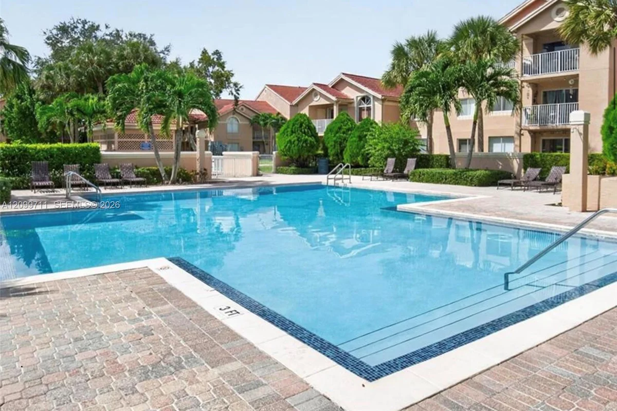 10510 SW 157th Ct #203, Miami: photo 1 of 18