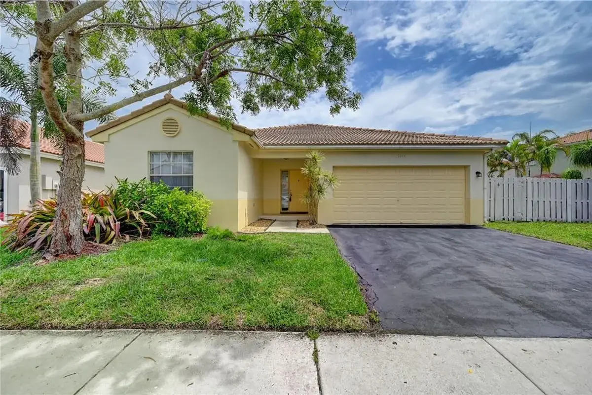 13348 NW 13th St, Sunrise: photo 1 of 30