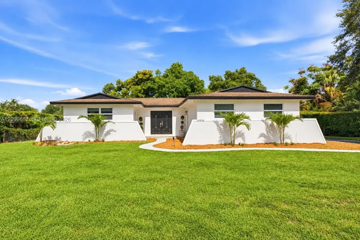 10830 SW 79th Ave, Miami: photo 1 of 25