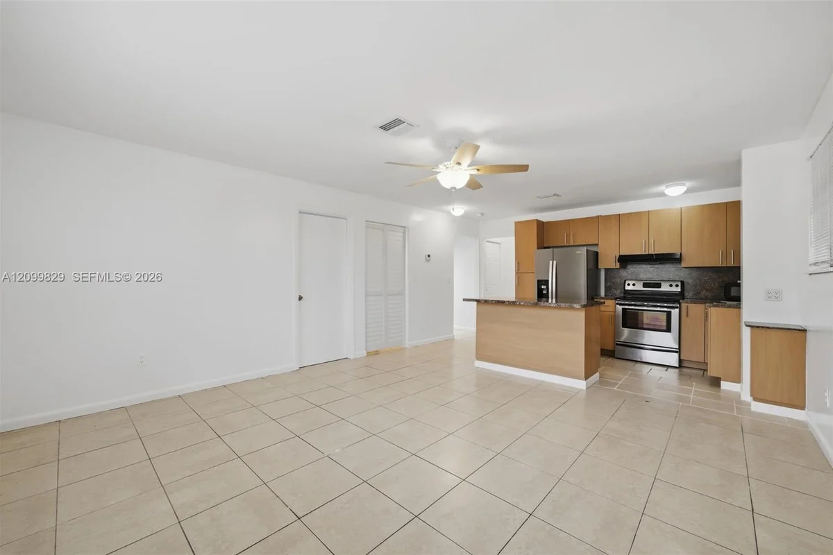 14220 NW 22nd Ave #1, Opa-locka: photo 1 of 33