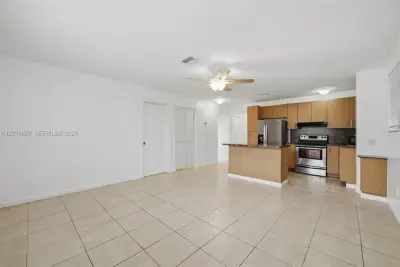 14220 NW 22nd Ave #1, Opa-locka: photo 1 of 33