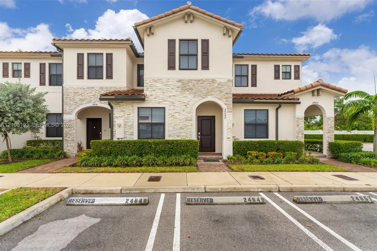 24649 SW 117th Path, Homestead: photo 1 of 29