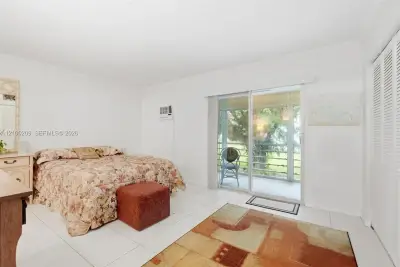 181 Newport K, Deerfield Beach: photo 1 of 34