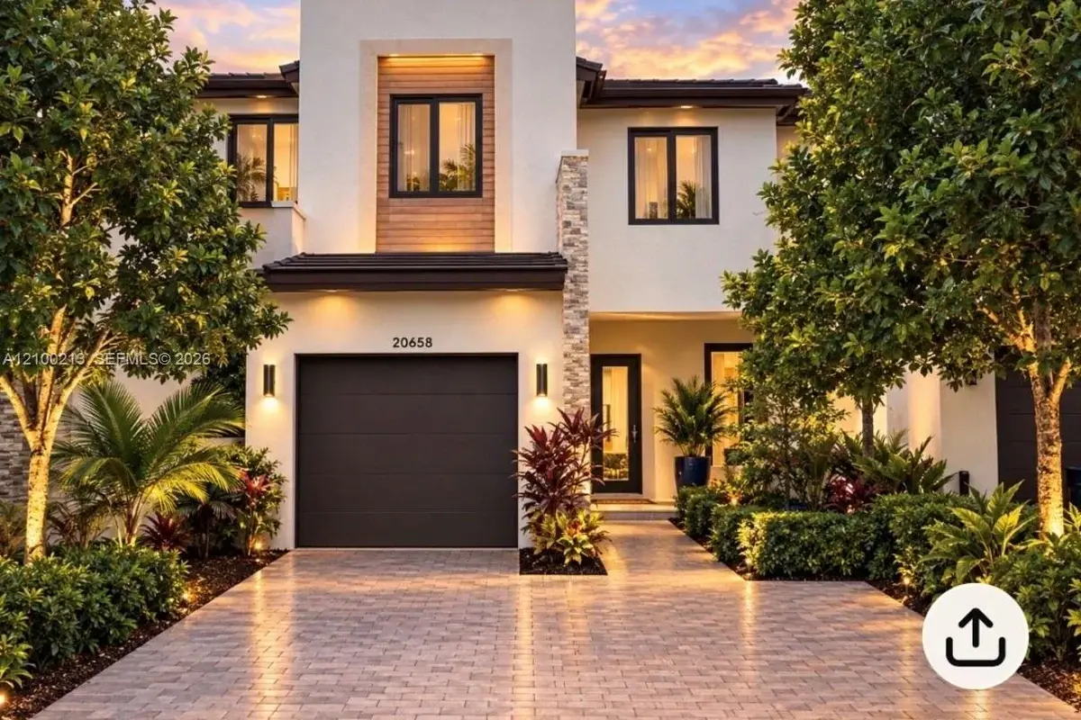 20658 NE 2nd Ct, Miami: photo 1 of 33