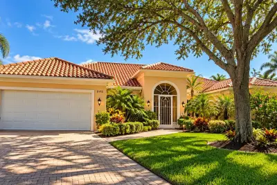 2172 Vero Beach Ln, West Palm Beach: photo 1 of 33