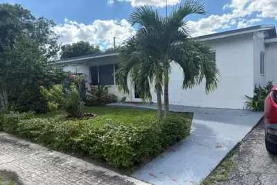 6800 Simms St, Hollywood: photo 1 of 14