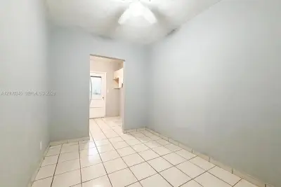 821 Jefferson Ave #5, Miami Beach: photo 1 of 14