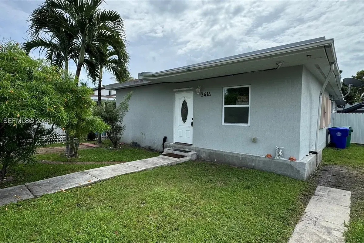 3414 SW, Miami: photo 1 of 14