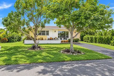 6872 NW 26th Ct, Sunrise: photo 1 of 40
