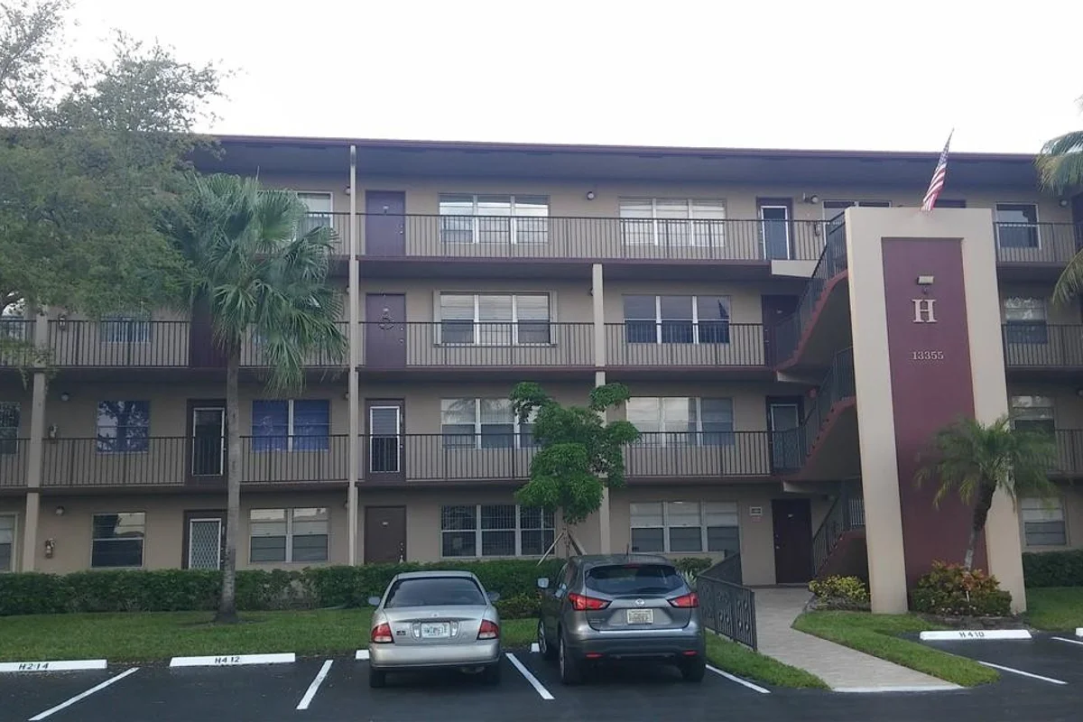 13355 SW 9th Ct #414H, Pembroke Pines: photo 1 of 22