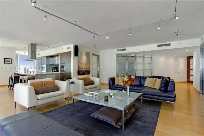 4779 Collins Ave #401, Miami Beach: photo 1 of 25