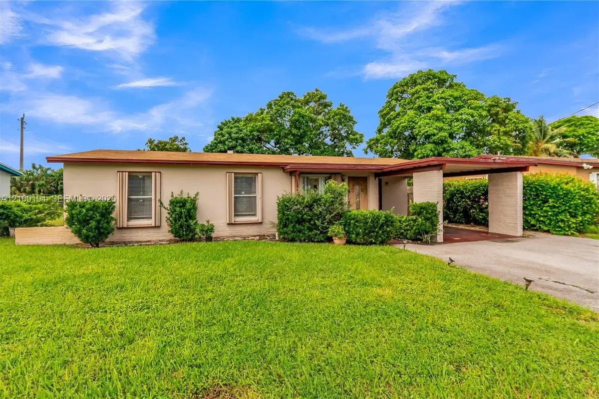 1781 NW 36th Ter, Lauderhill: photo 1 of 30