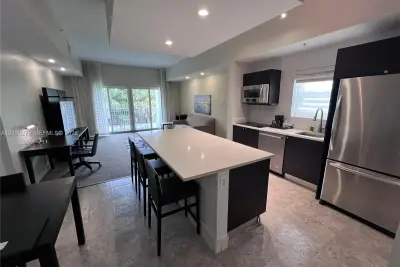 5300 NW 87th Ave #916, Doral: photo 1 of 8