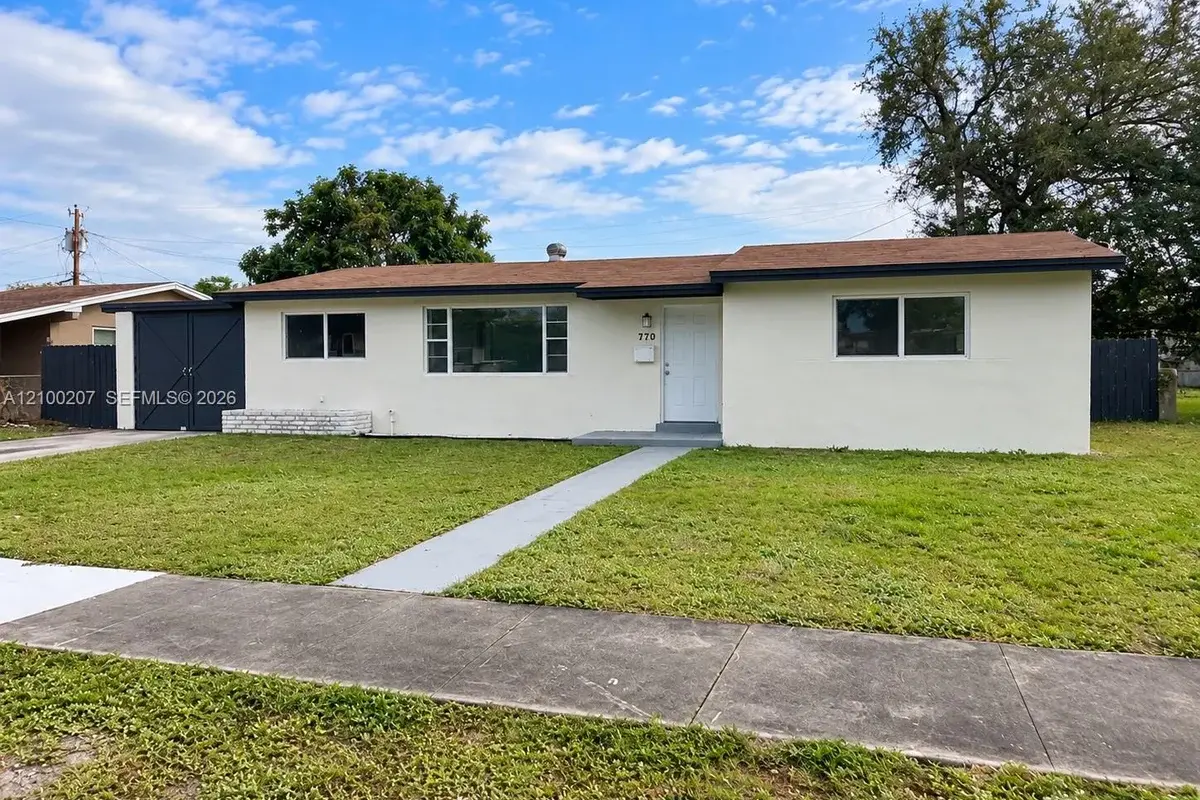 770 NW 179th St, Miami Gardens: photo 1 of 12