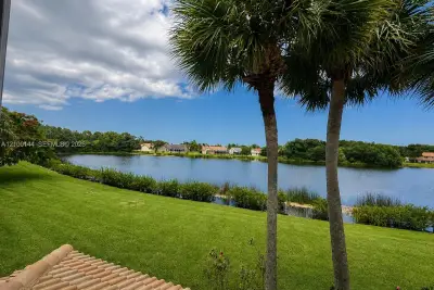 7337 Smithbrooke Dr, Lake Worth: photo 1 of 56