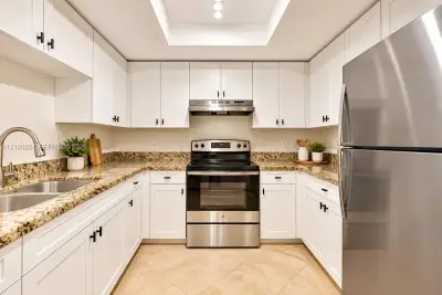 2009 SE 10th Ave #302, Fort Lauderdale: photo 1 of 30