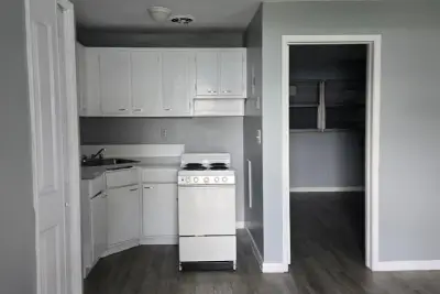 2850 SW 1st St #4, Fort Lauderdale: photo 1 of 6