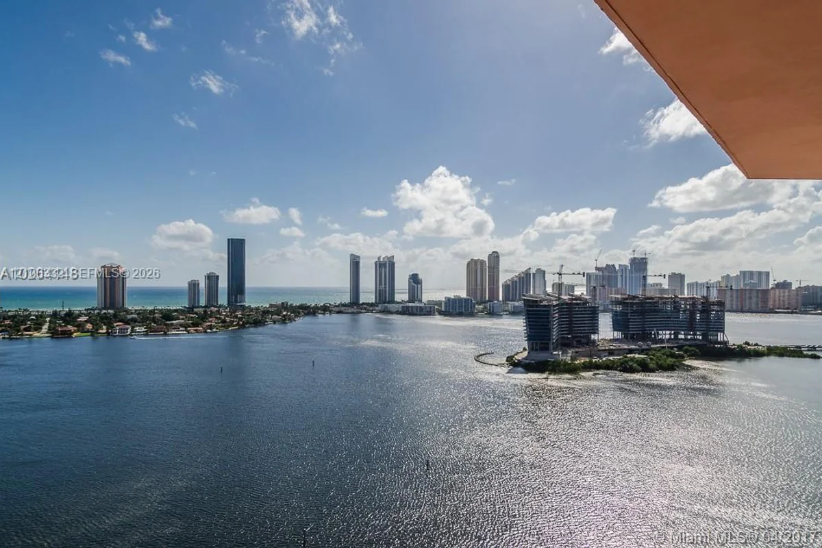 3370 Hidden Bay Dr #612, Aventura: photo 1 of 34