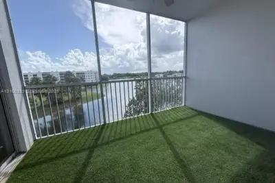 10730 NW 66th St #403, Doral: photo 1 of 30