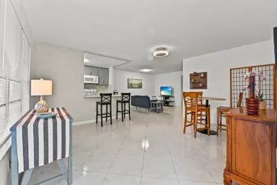 120 High Point Blvd #C, Delray Beach: photo 1 of 31