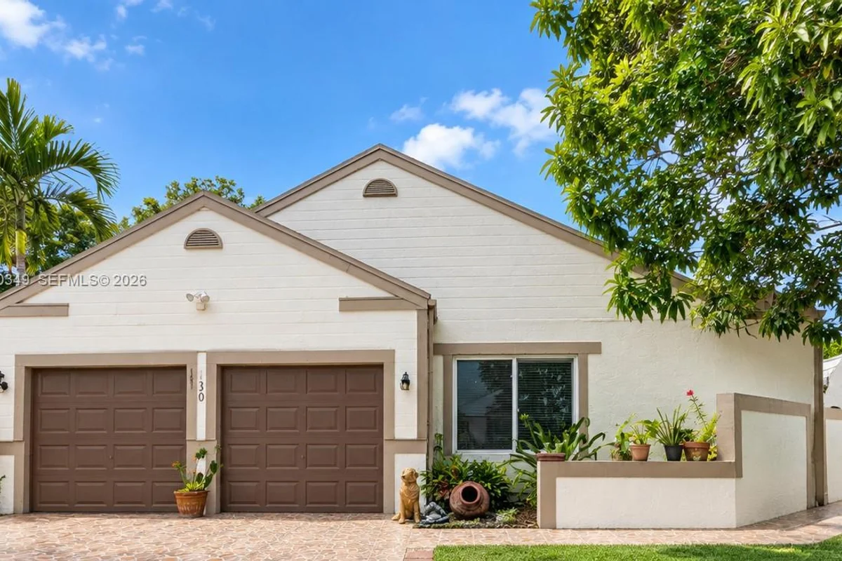 1230 SW 84th Ter, Pembroke Pines: photo 1 of 8