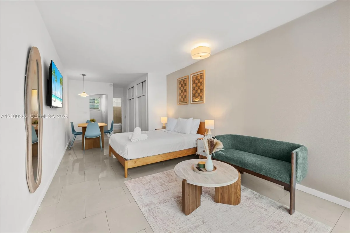 1685 Jefferson Ave #7, Miami Beach: photo 1 of 19