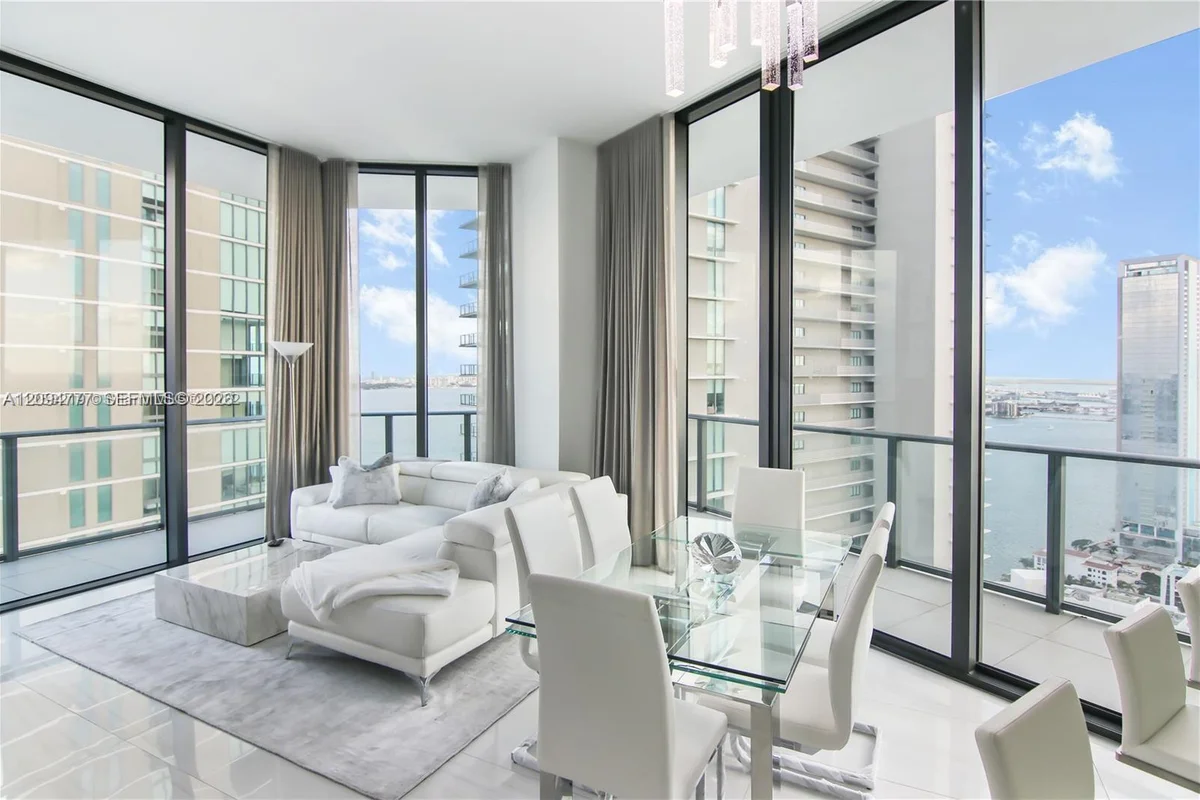 501 NE 31st St #4006, Miami: photo 1 of 15