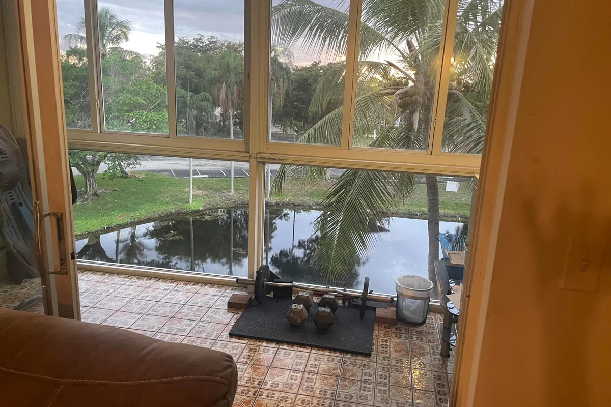 1101 NW 58th Ter #404, Sunrise: photo 1 of 6