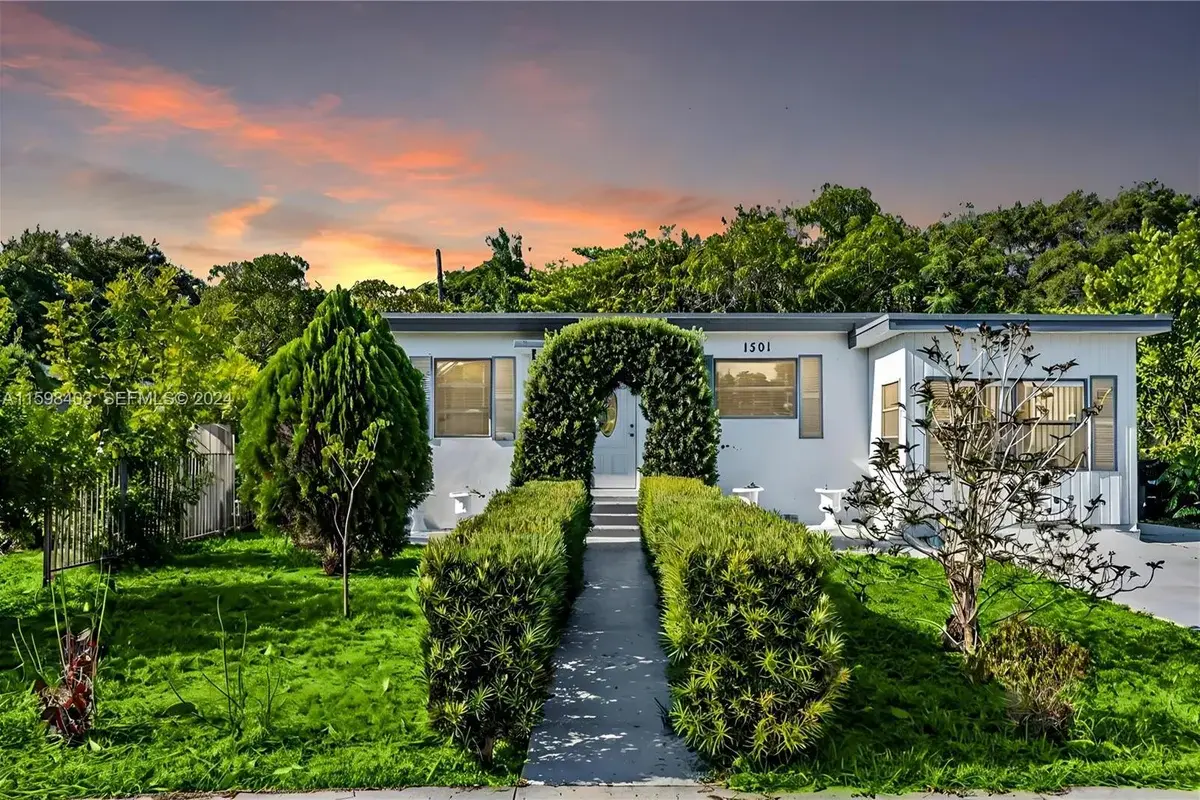 1501 N 18th Ave N, Lake Worth Beach: photo 1 of 26