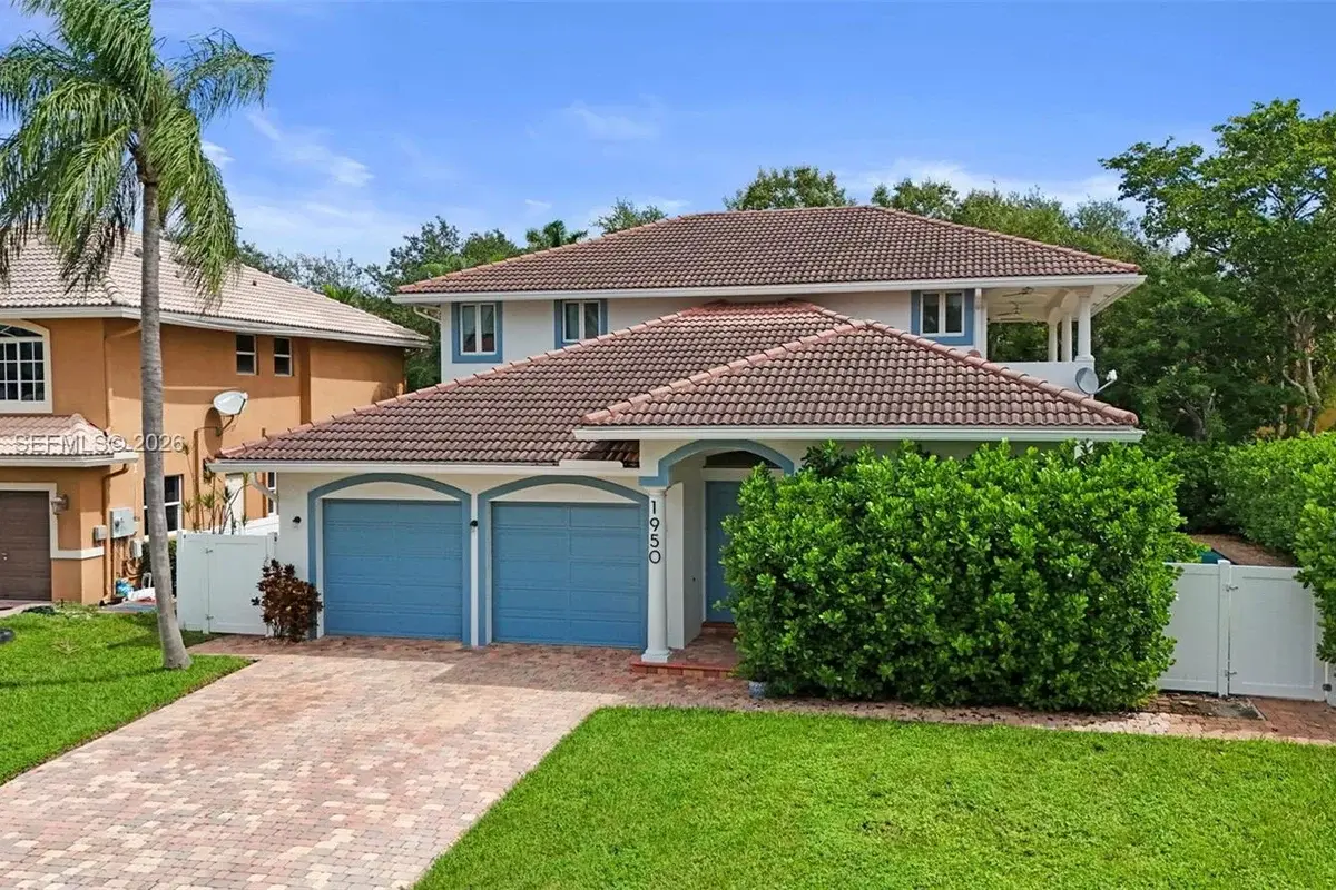 1950 Blue Water Ter S, Lauderdale-by-the-Sea: photo 1 of 91