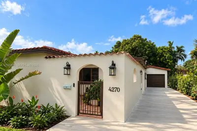 4270 SW 13th St, Miami: photo 1 of 6