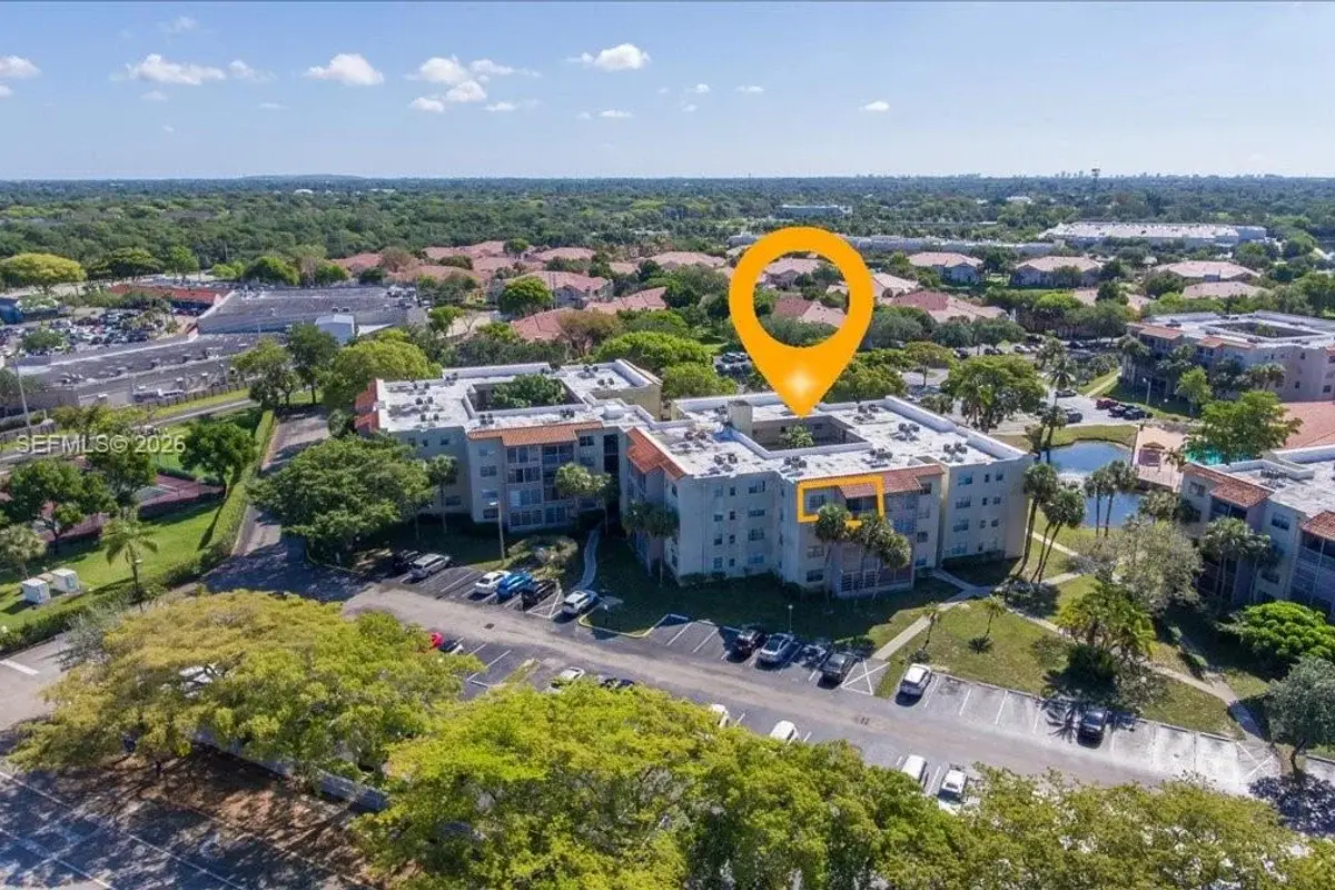 1800 SW 81st Ave #1411, North Lauderdale: photo 1 of 26