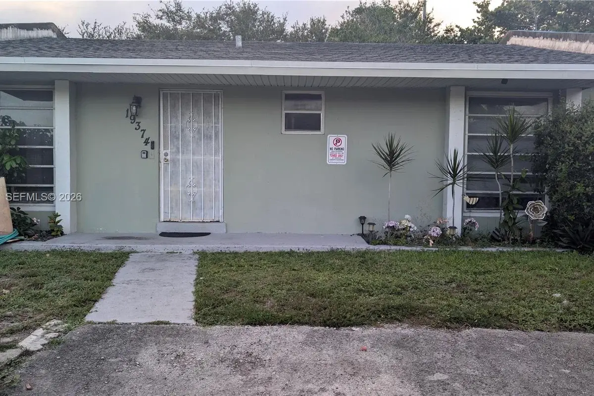19374 NW 30th Ct, Miami Gardens: photo 1 of 29