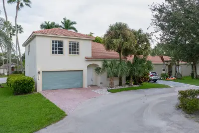 1790 Pierside Cir, Wellington: photo 1 of 24