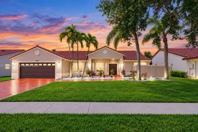 1130 NW 133rd Ter, Sunrise: photo 1 of 33