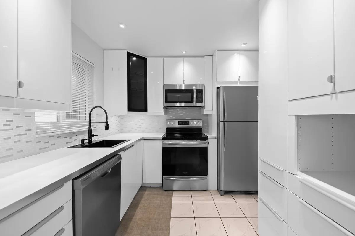 5300 Washington St #K330, Hollywood: photo 1 of 29