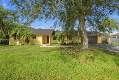 28420 SW 159th Ave, Homestead: photo 1 of 40