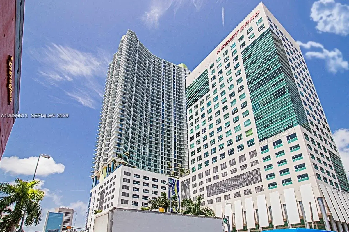 185 SW 7th St #1414, Miami: photo 1 of 28